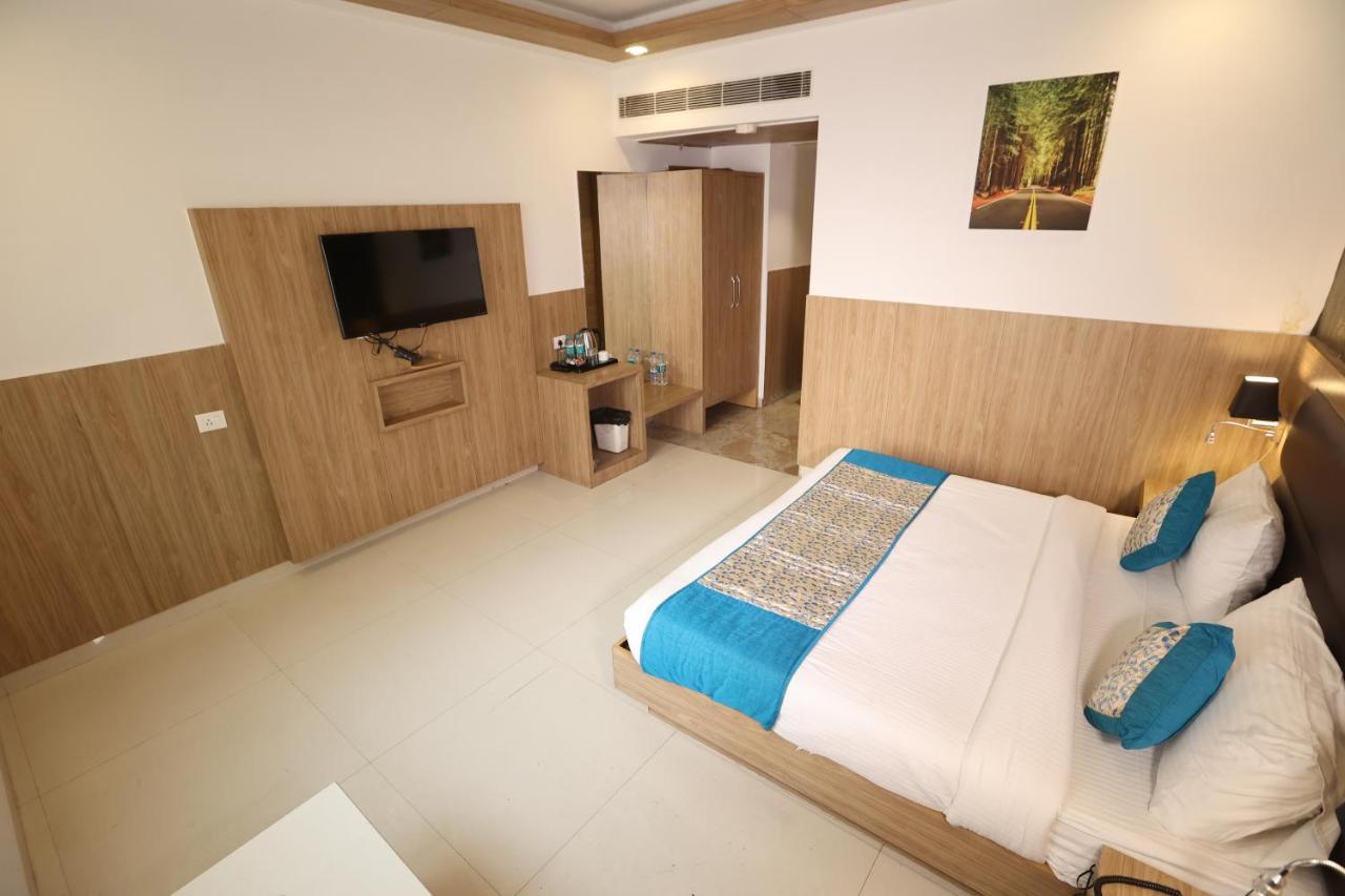 Hotel Salt And Rove New Delhi Aiport Экстерьер фото